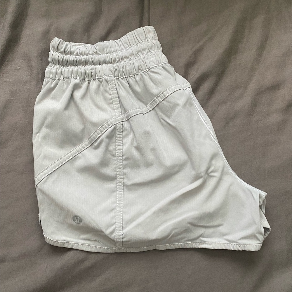 Lululemon tracker short